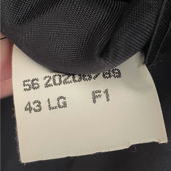 Classic navy blue Brooks Brothers sport coat - 43 long - Picture 7 of 12